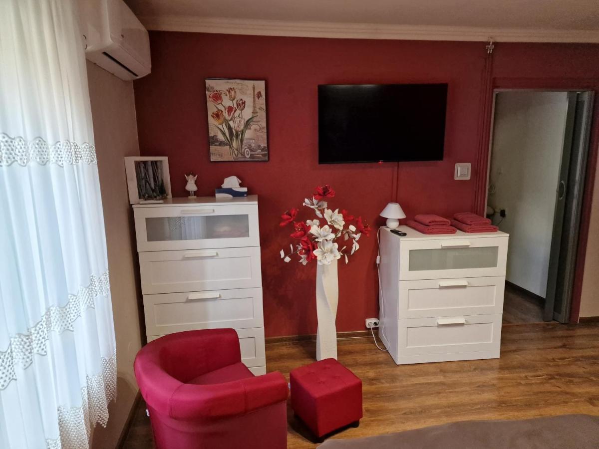 Matyas Apartman タタ エクステリア 写真