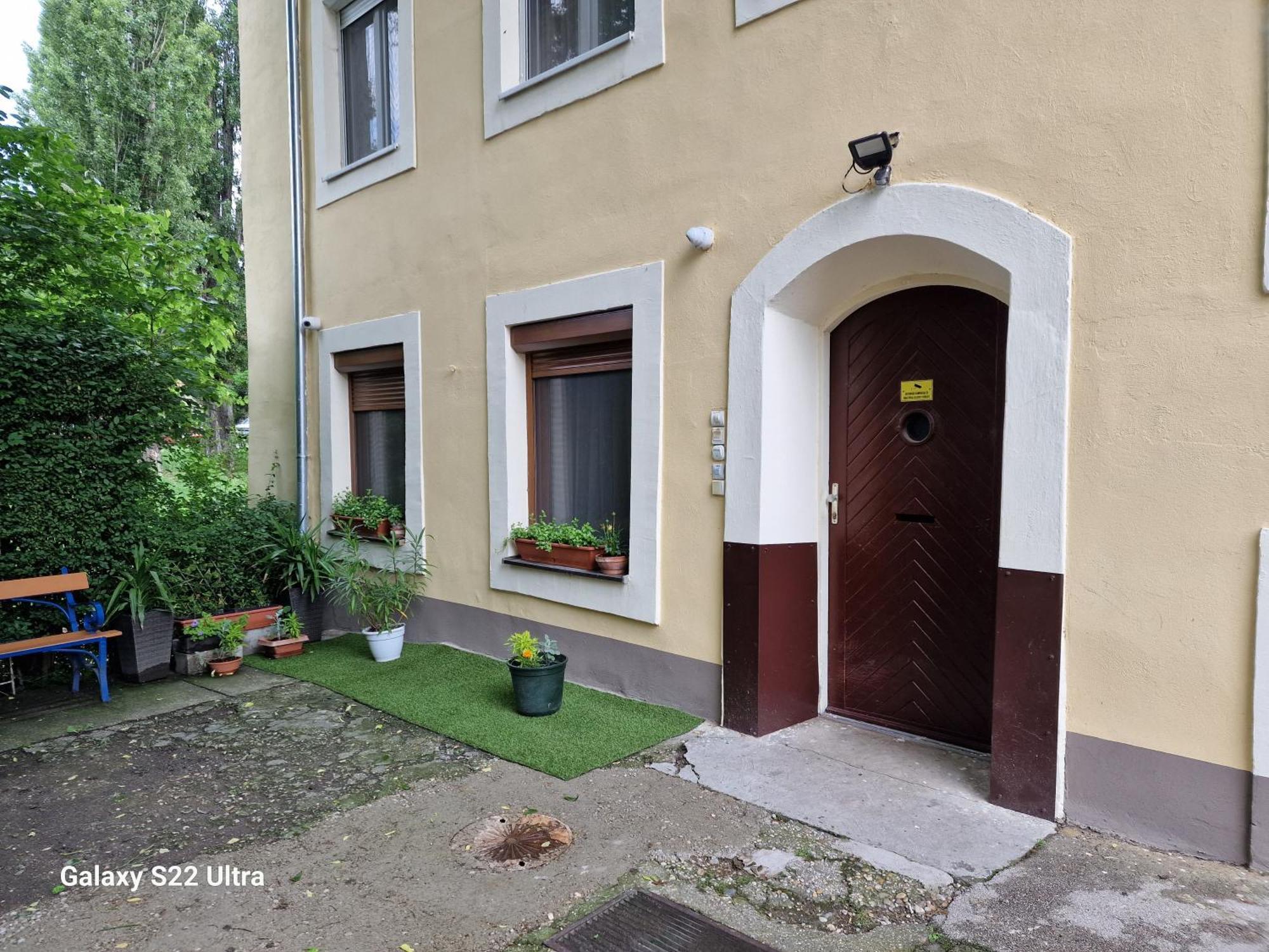 Matyas Apartman タタ エクステリア 写真